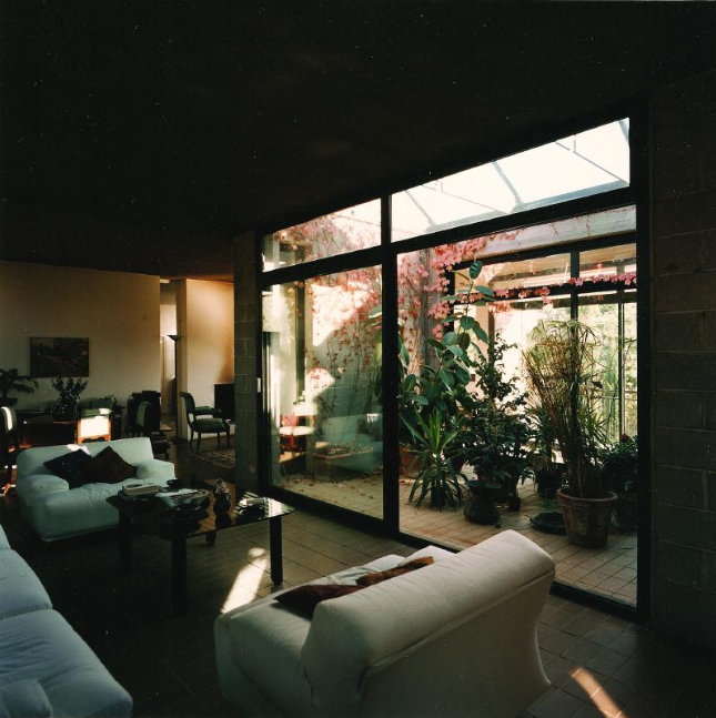 Villa a Sutri
        Luigi Franciosini Antonino Saggio